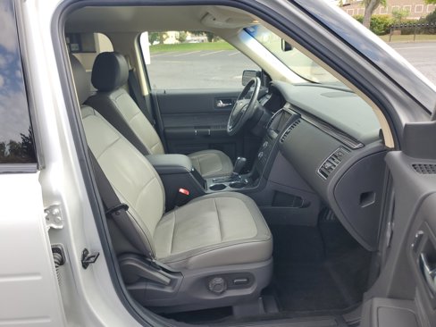 Used 2019 Ford Flex SEL w/ Equipment Group 202A image 9