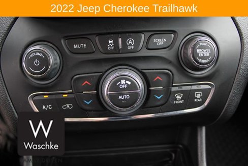 Used 2022 Jeep Cherokee Trailhawk w/ Sun, Sound & Nav Group image 30