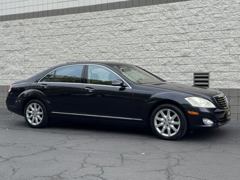 Used 2008 Mercedes-Benz S 550 4MATIC image 4