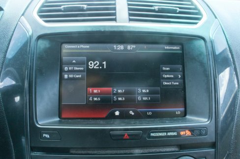 Used 2016 Ford Explorer XLT w/ Equipment Group 202A image 12