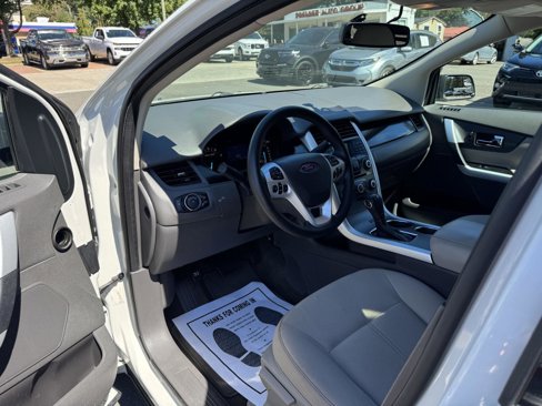 Used 2012 Ford Edge SE image 2