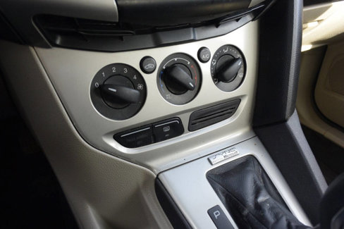 Used 2014 Ford Focus SE image 19