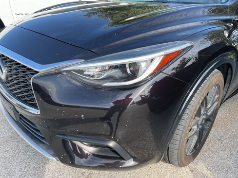 Used 2018 INFINITI QX30 image 2