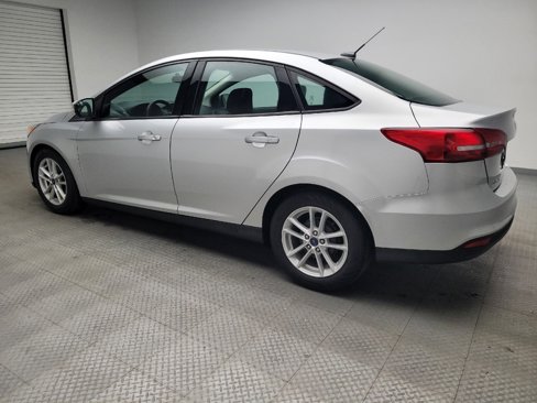 Used 2018 Ford Focus SE w/ Cold Weather Package image 3