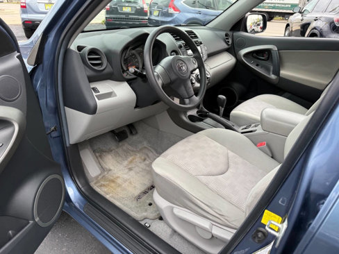 Used 2011 Toyota RAV4 4WD w/ Base L4 Extra Value Pkg image 80