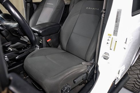 Used 2018 Jeep Wrangler Unlimited Sahara image 29