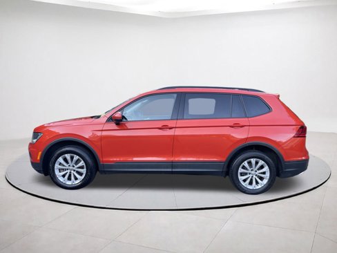Used 2018 Volkswagen Tiguan S image 4