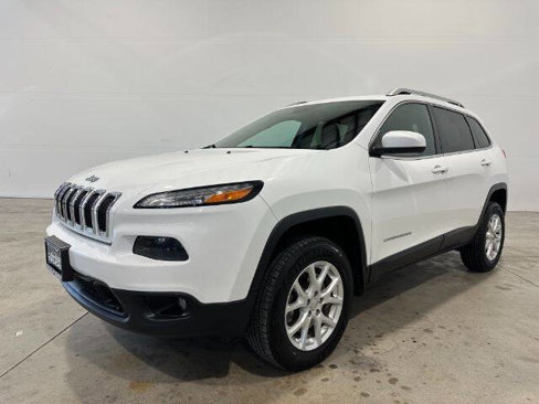 Used 2015 Jeep Cherokee Latitude w/ Comfort/Convenience Group image 1