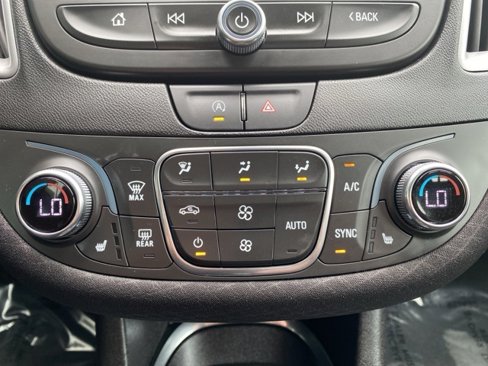 Used 2024 Chevrolet Malibu LT image 20