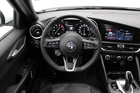 Used 2022 Alfa Romeo Giulia Sprint image 6