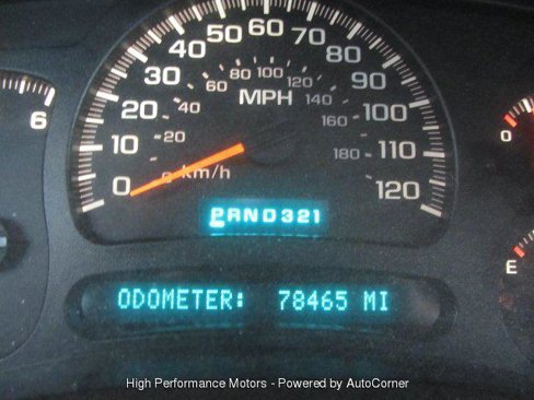 Used 2005 Chevrolet Suburban 2500 w/ Skid Plate Package, Off-Road image 15