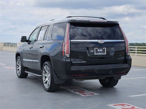 Used 2015 Cadillac Escalade Luxury image 5