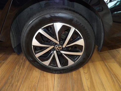 Used 2023 Volkswagen Jetta S image 9