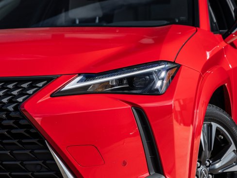 Used 2023 Lexus UX 250h FWD w/ Premium Package image 13
