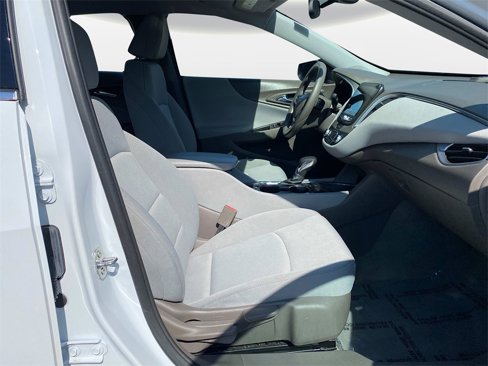 Used 2022 Chevrolet Malibu LT image 10