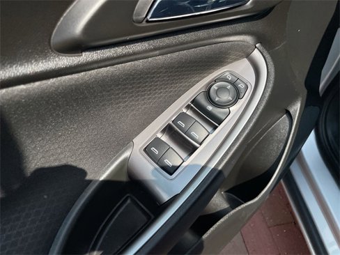 Used 2020 Chevrolet Malibu LS image 11