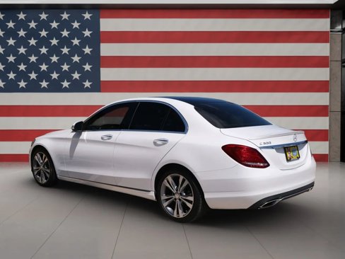 Used 2015 Mercedes-Benz C 300 Sedan image 4