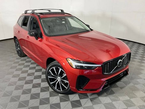 Certified 2024 Volvo XC60 B5 Plus w/ Protection Package Premier image 42