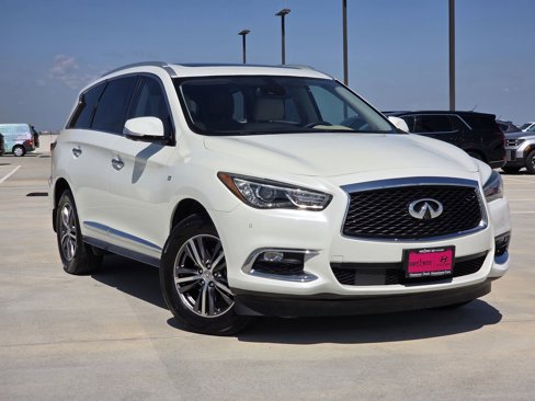 Used 2019 INFINITI QX60 Luxe w/ Essential Package image 1