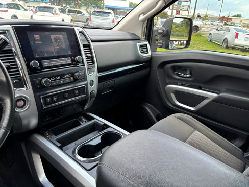 Used 2023 Nissan Titan SV w/ SV Utility Package image 13