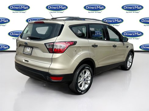 Used 2017 Ford Escape S image 8