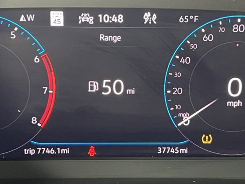 Used 2022 Volkswagen Taos SEL w/ Panoramic Sunroof Package image 14