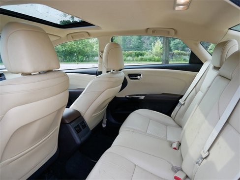 Used 2016 Toyota Avalon XLE Plus image 9
