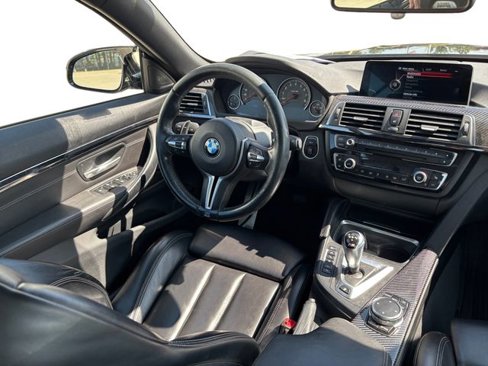 Used 2016 BMW M4 Convertible image 26