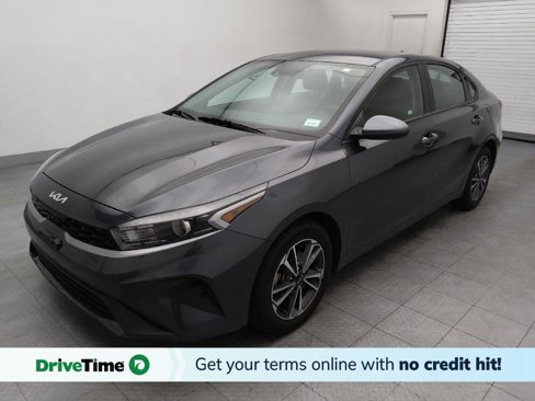 Used 2023 Kia Forte LXS image 1