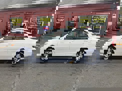 Used 2002 Toyota Camry XLE image 4