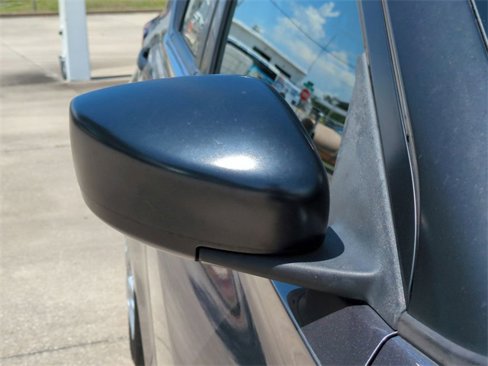 Used 2021 Nissan Kicks S image 12