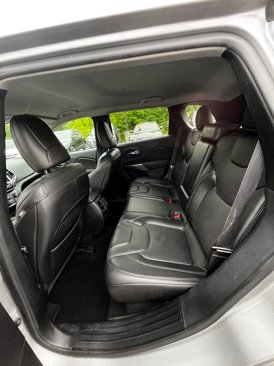 Used 2020 Jeep Cherokee Limited image 14