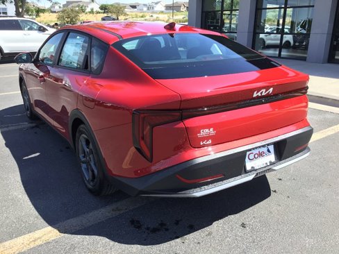 New 2025 Kia K4 LX image 4