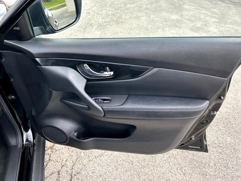Used 2018 Nissan Rogue SL image 13