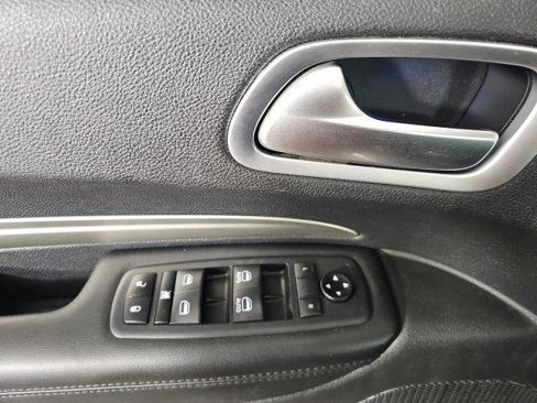 Certified 2020 Dodge Durango SXT image 12