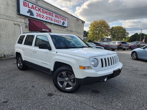 Used 2015 Jeep Patriot High Altitude image 1