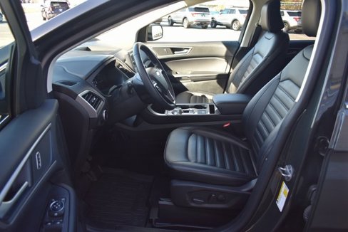 Used 2023 Ford Edge SEL w/ Convenience Package image 13