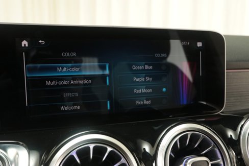Used 2021 Mercedes-Benz GLB 35 AMG 4MATIC image 55