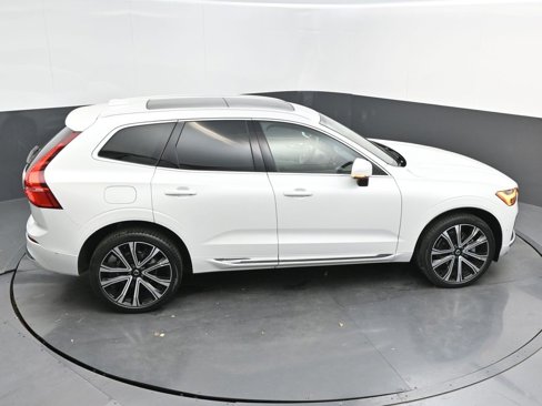 Certified 2023 Volvo XC60 B5 Ultimate w/ Protection Package Premier image 36