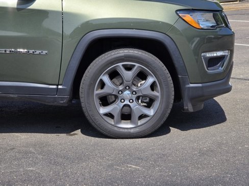 Used 2021 Jeep Compass Limited w/ Sun and Sound Group image 9