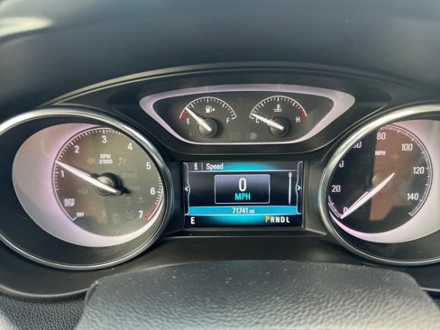 Used 2020 Buick Envision Essence image 17