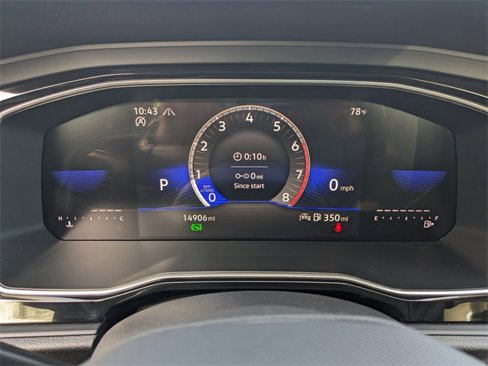 Used 2024 Volkswagen Jetta SE image 32
