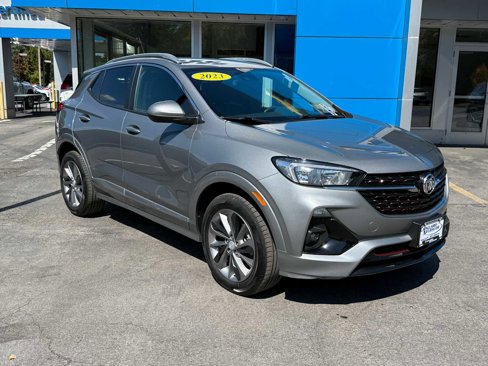 Used 2023 Buick Encore GX Select w/ Sport Touring Package image 3