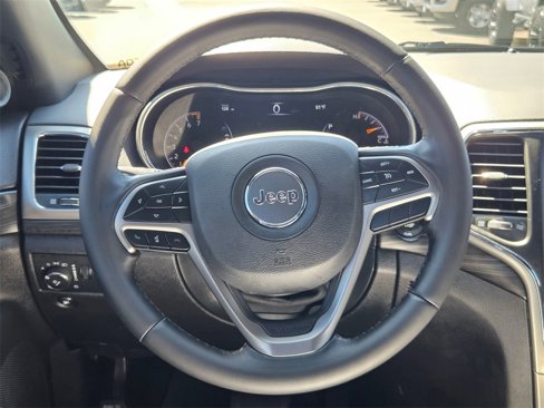 Used 2021 Jeep Grand Cherokee Laredo image 14