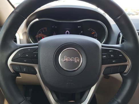 Used 2019 Jeep Grand Cherokee Limited image 19