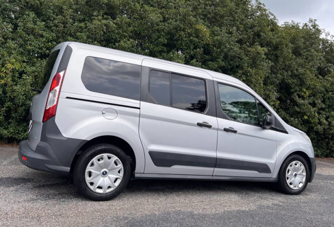 Used 2017 Ford Transit Connect XL image 8