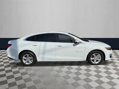 Used 2022 Chevrolet Malibu LS w/ Driver Confidence Package II image 7