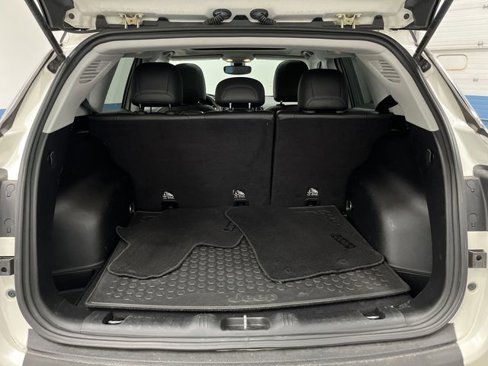 Certified 2018 Jeep Compass Limited w/ Navigation Group image 16