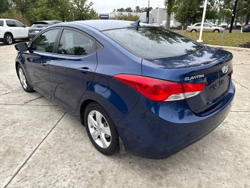 Used 2013 Hyundai Elantra GLS w/ Preferred Pkg image 6