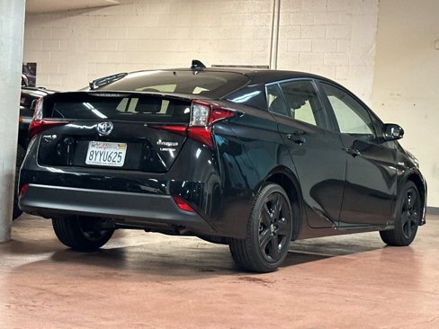 Used 2022 Toyota Prius Limited image 5